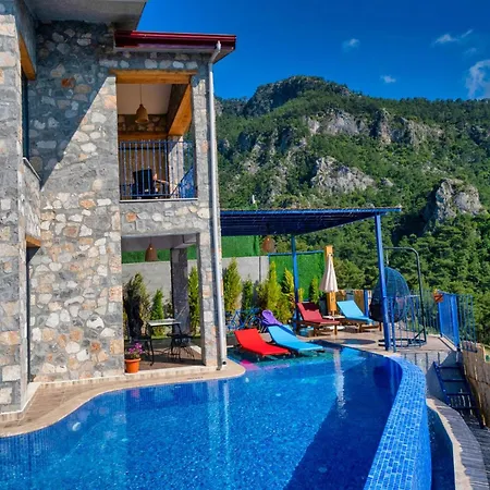 فيلة Pine Private Located In A Quiet And Picturesque Location فاراليا