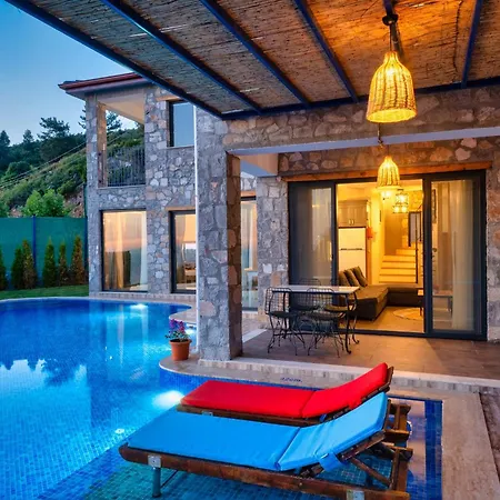 Pine Private Located In A Quiet And Picturesque Location فاراليا