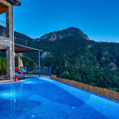 Pine Private Located In A Quiet And Picturesque Location فيلة *