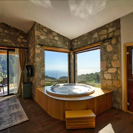 Pine Private Located In A Quiet And Picturesque Location Vila