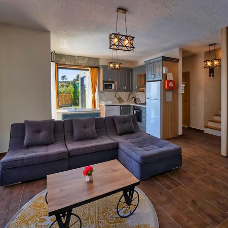 Vila Pine Private Located In A Quiet And Picturesque Location *